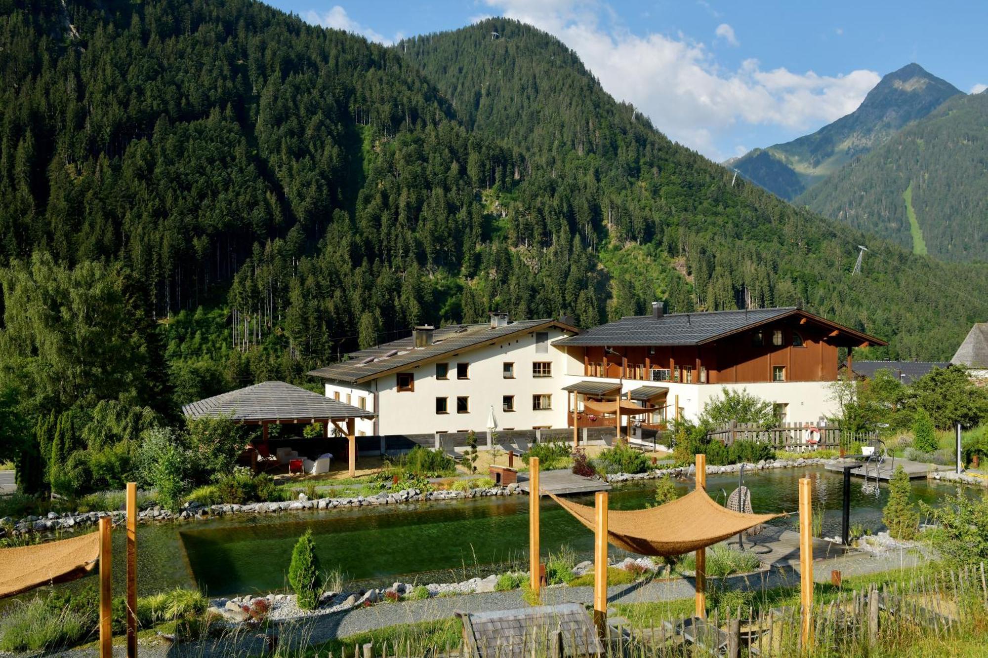 Hotel Gasthof Adler Sankt Gallenkirch Exterior photo