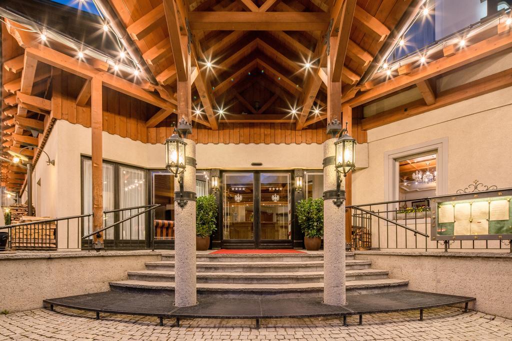 Hotel Gasthof Adler Sankt Gallenkirch Exterior photo